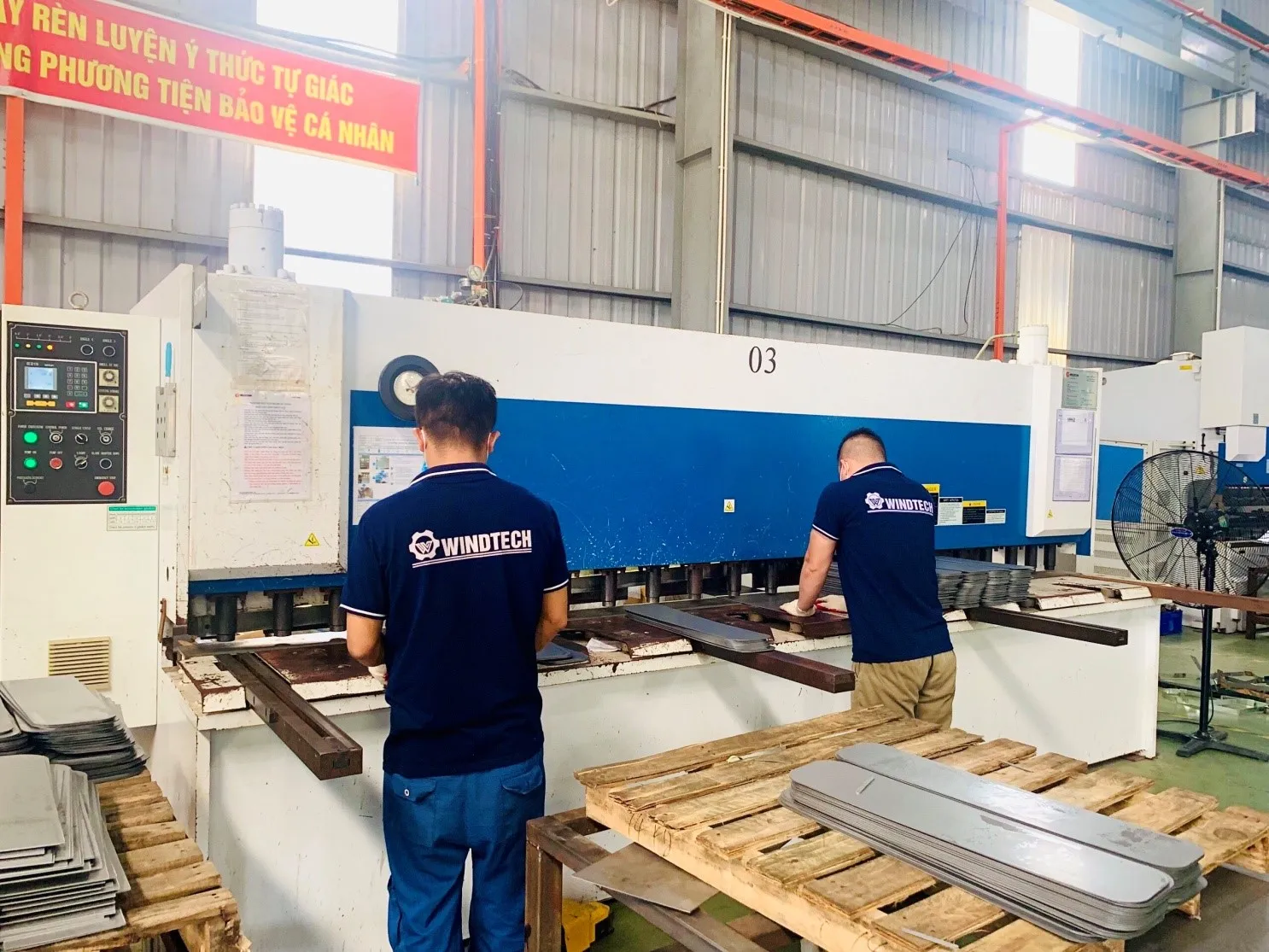 GIA CÔNG CHẤN, GẤP CNC